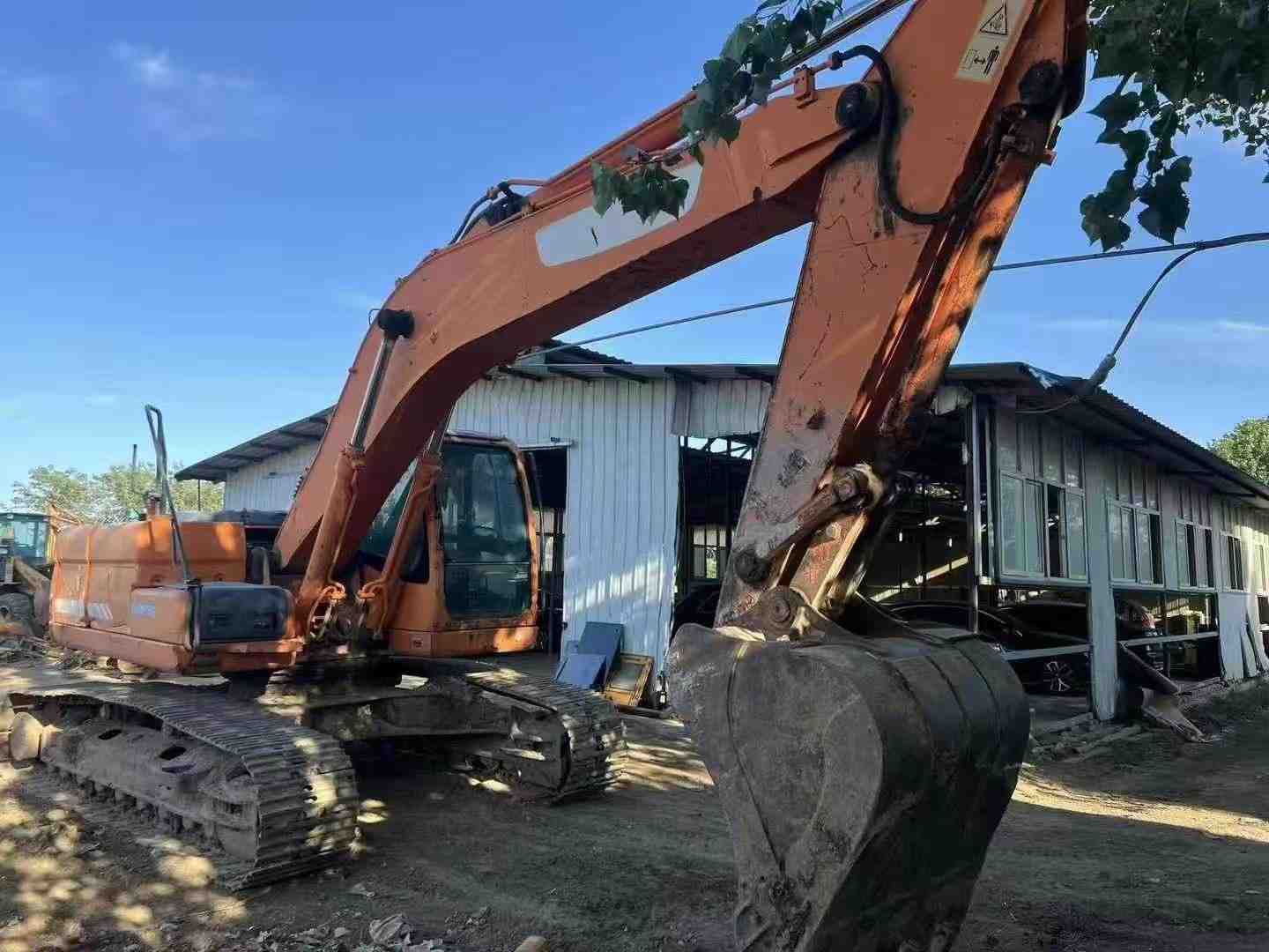 Doosan DX225 Excavator